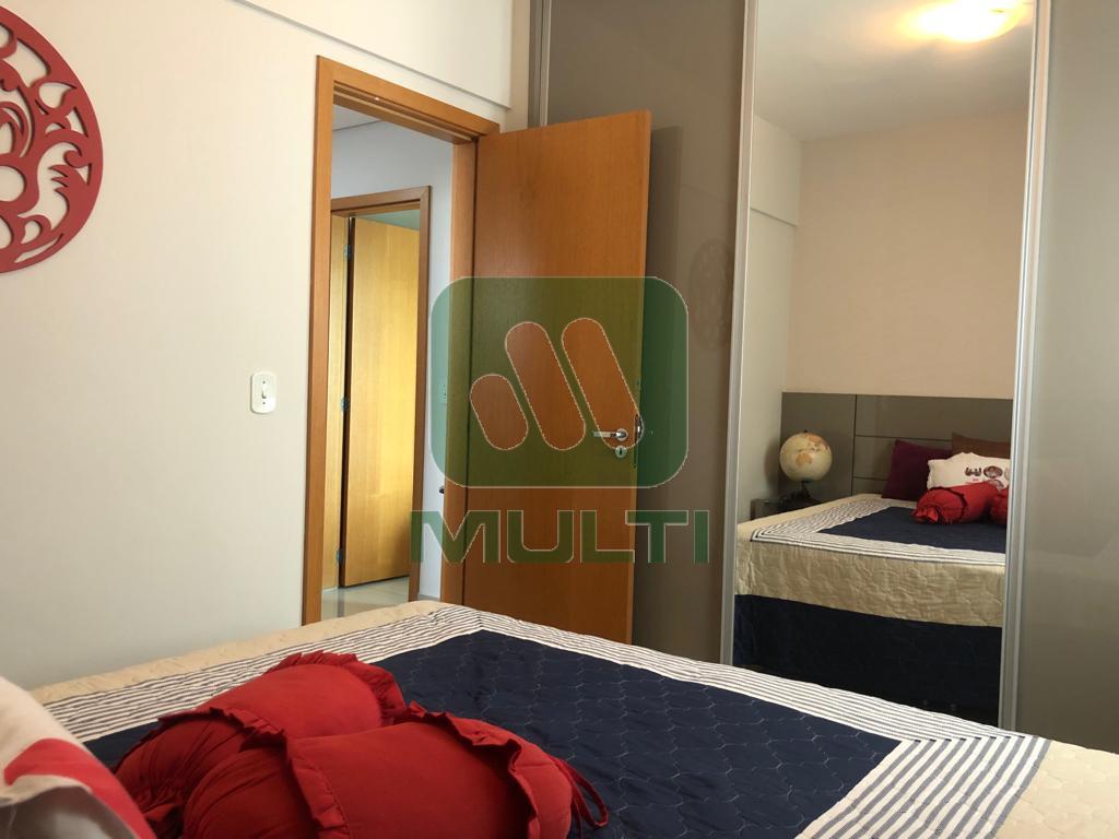 Apartamento à venda com 3 quartos, 129m² - Foto 8