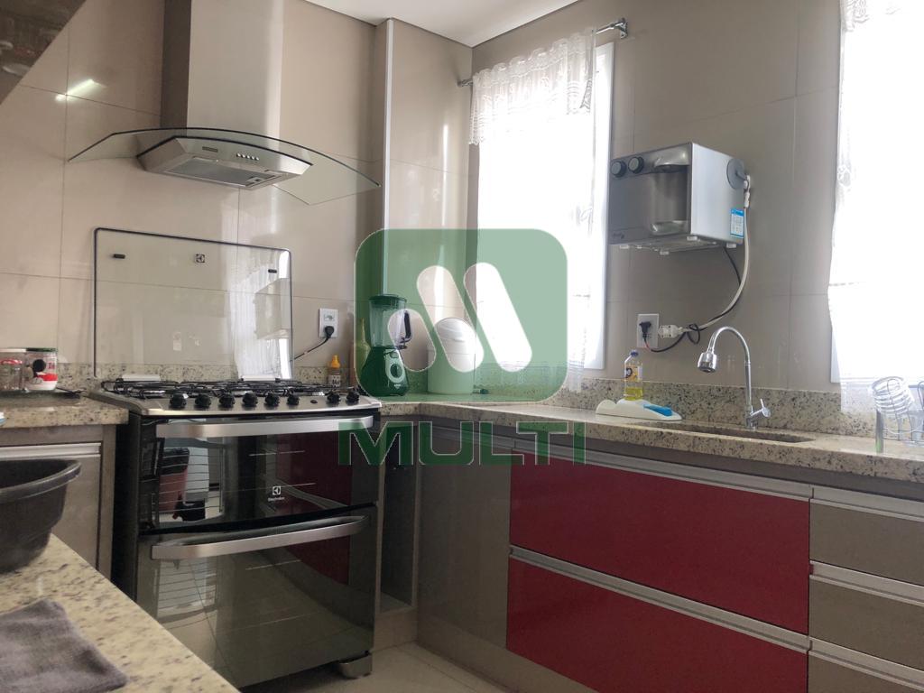 Apartamento à venda com 3 quartos, 129m² - Foto 23