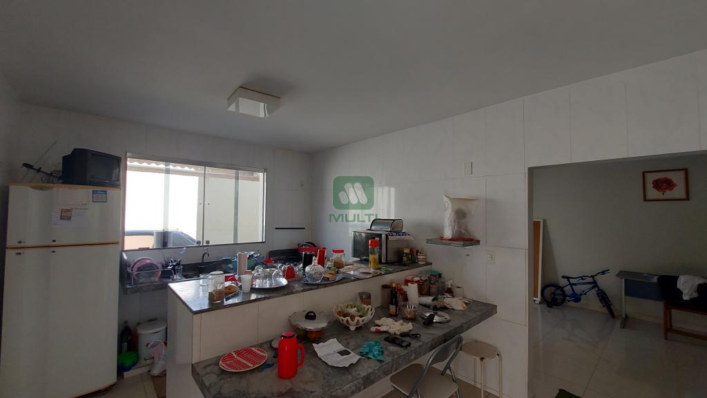 Casa à venda com 3 quartos, 201m² - Foto 5