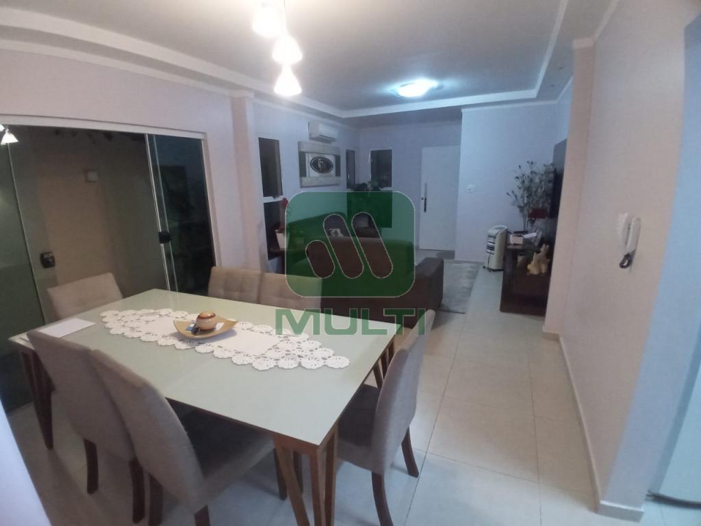 Casa à venda com 4 quartos, 180m² - Foto 10