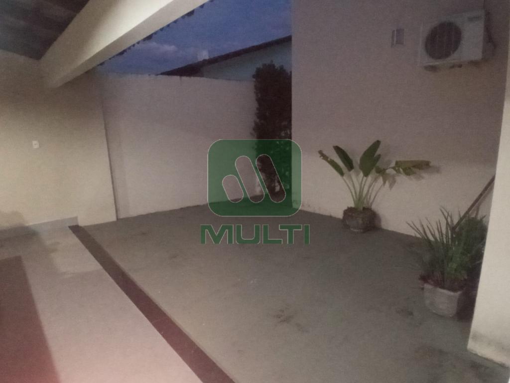 Casa à venda com 4 quartos, 180m² - Foto 16