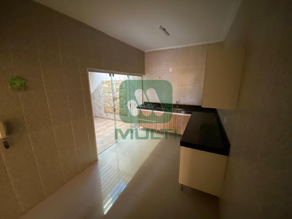 Casa à venda com 3 quartos, 180m² - Foto 5