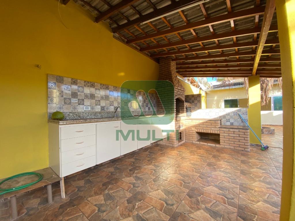 Casa à venda com 3 quartos, 180m² - Foto 14