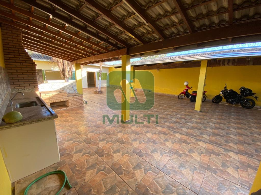 Casa à venda com 3 quartos, 180m² - Foto 15