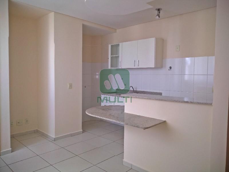 Apartamento à venda com 1 quarto, 45m² - Foto 3