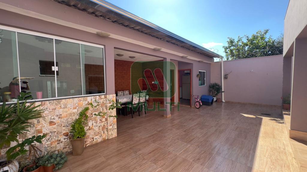 Casa à venda com 3 quartos, 222m² - Foto 24