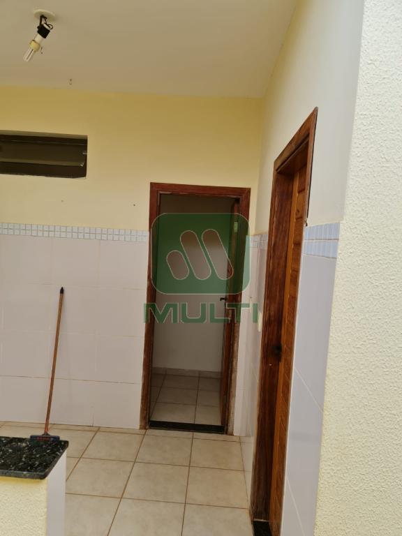 Casa à venda com 3 quartos, 164m² - Foto 8