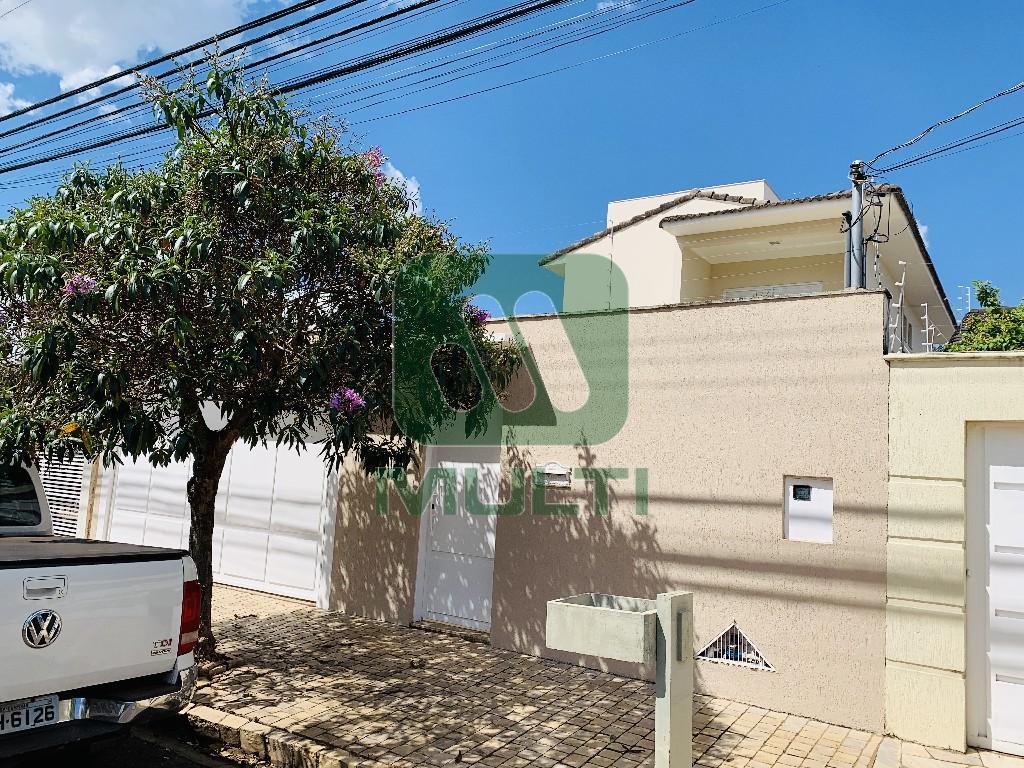 Casa à venda com 3 quartos, 250m² - Foto 41