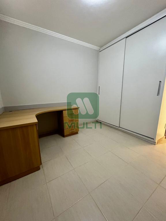 Casa de Condomínio à venda com 3 quartos, 191m² - Foto 9