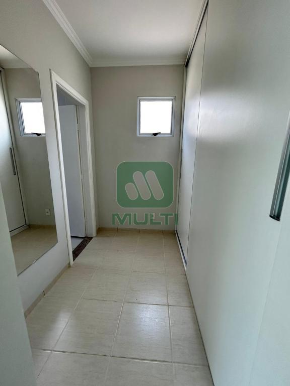 Casa de Condomínio à venda com 3 quartos, 191m² - Foto 11