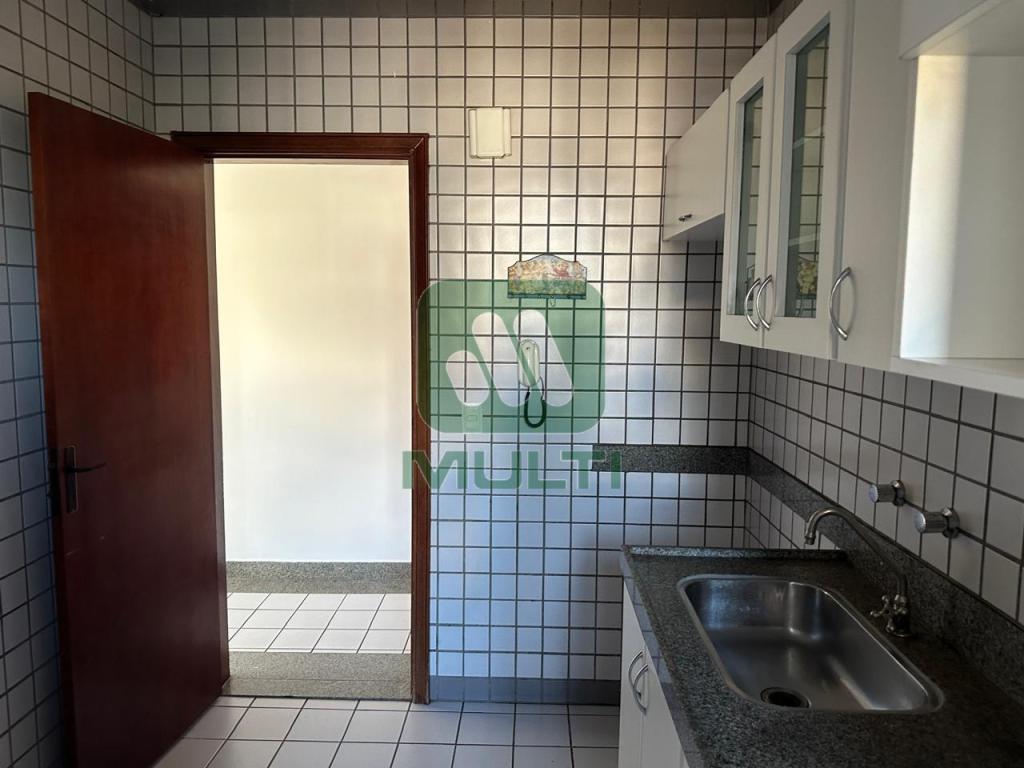 Apartamento à venda com 3 quartos, 90m² - Foto 7