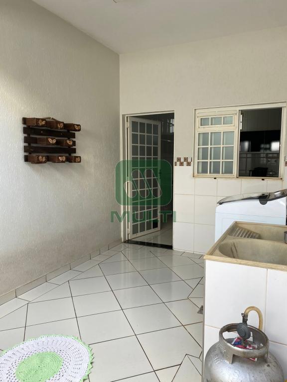 Casa à venda com 3 quartos, 190m² - Foto 22