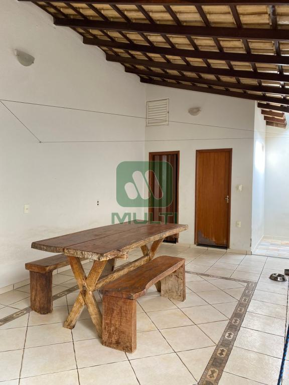 Casa à venda com 3 quartos, 190m² - Foto 23