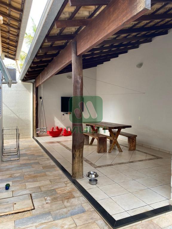 Casa à venda com 3 quartos, 190m² - Foto 24