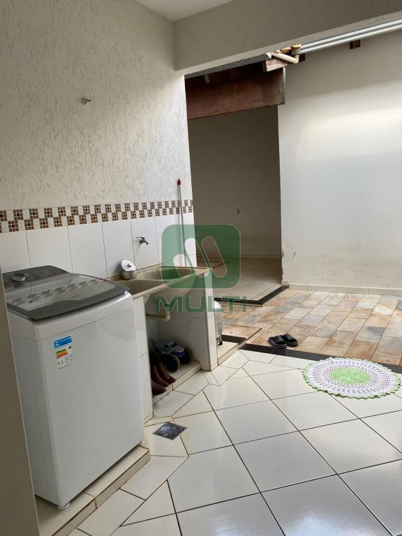 Casa à venda com 3 quartos, 190m² - Foto 25