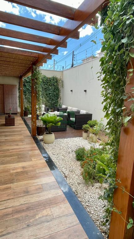 Casa à venda com 3 quartos, 220m² - Foto 25