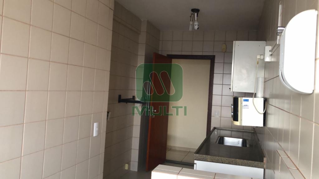 Apartamento à venda com 3 quartos, 84m² - Foto 10