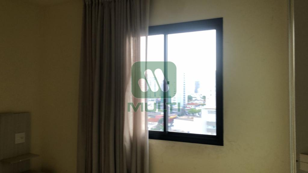 Apartamento à venda com 3 quartos, 84m² - Foto 12