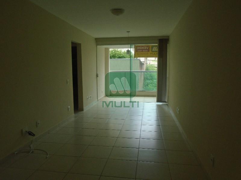 Apartamento à venda com 2 quartos, 72m² - Foto 1