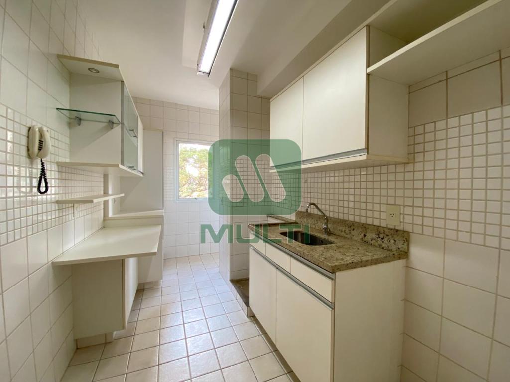 Apartamento à venda com 1 quarto, 60m² - Foto 4