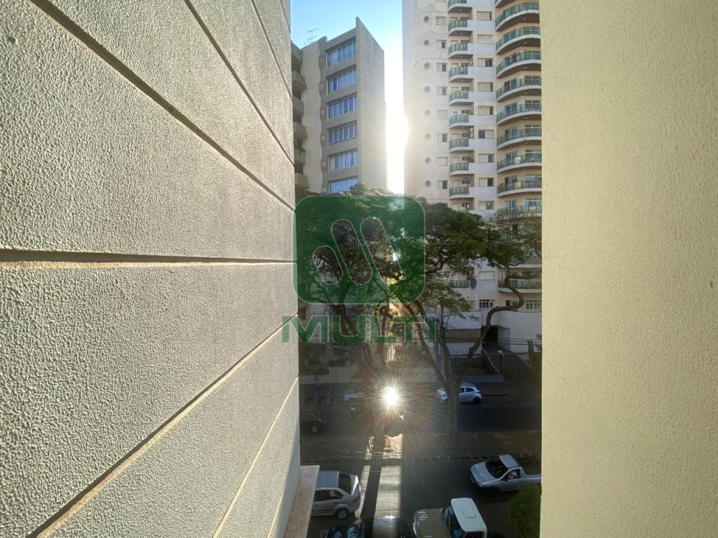 Apartamento à venda com 1 quarto, 60m² - Foto 9