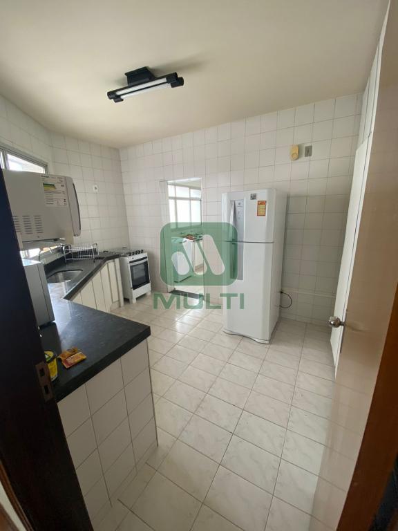 Apartamento à venda com 3 quartos, 165m² - Foto 9