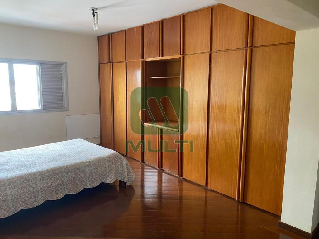 Apartamento à venda com 3 quartos, 165m² - Foto 19