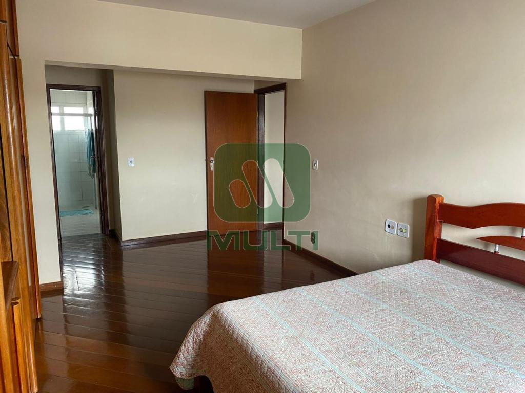 Apartamento à venda com 3 quartos, 165m² - Foto 20