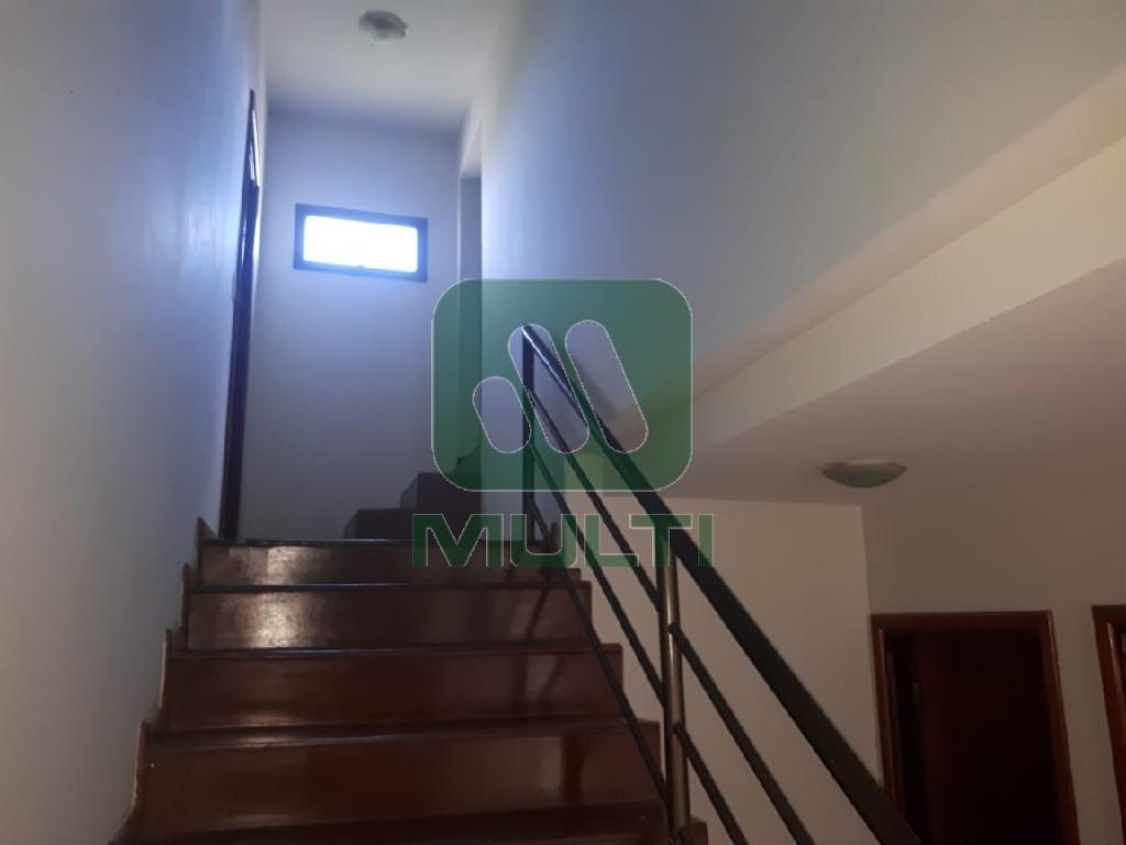 Casa à venda com 5 quartos, 360m² - Foto 8