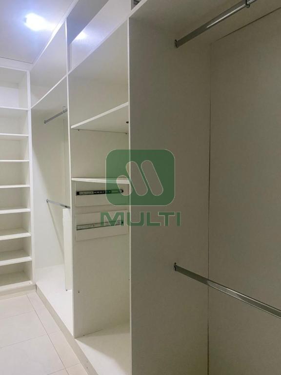 Casa à venda com 3 quartos, 320m² - Foto 19