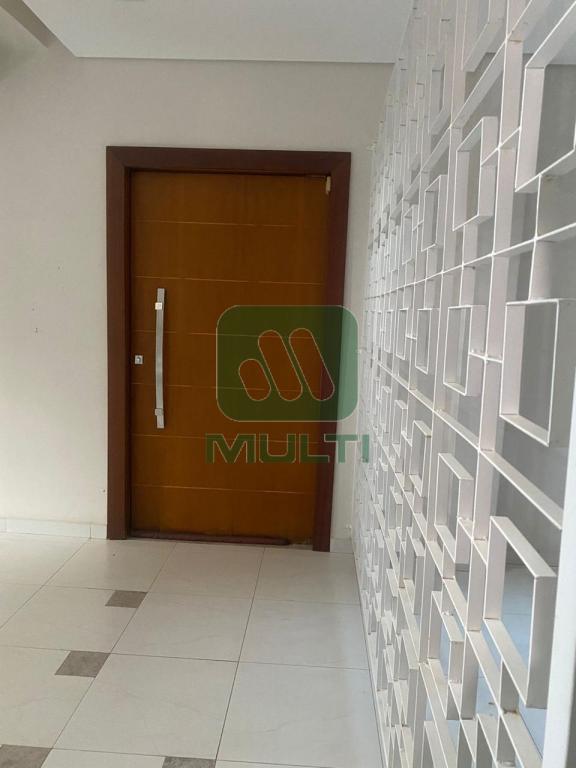 Casa à venda com 3 quartos, 320m² - Foto 27