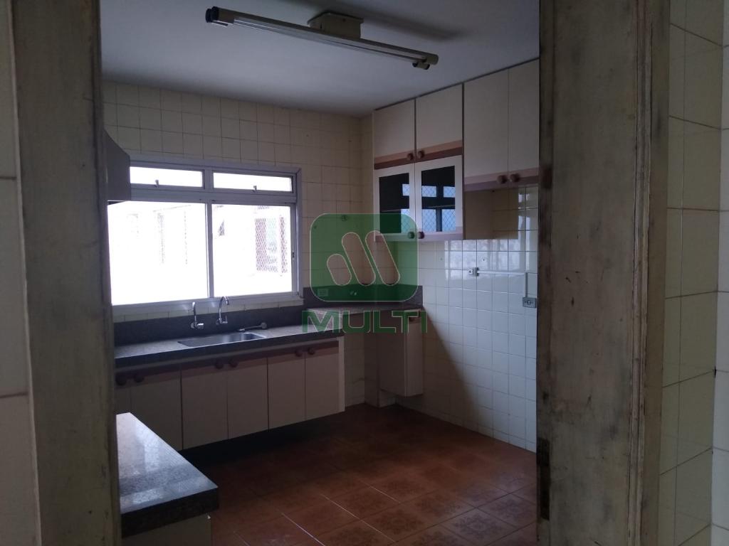 Apartamento à venda com 4 quartos, 230m² - Foto 16