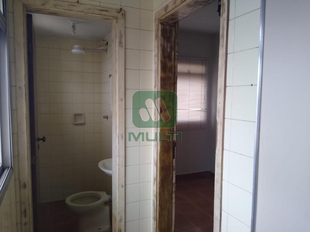 Apartamento à venda com 4 quartos, 230m² - Foto 17