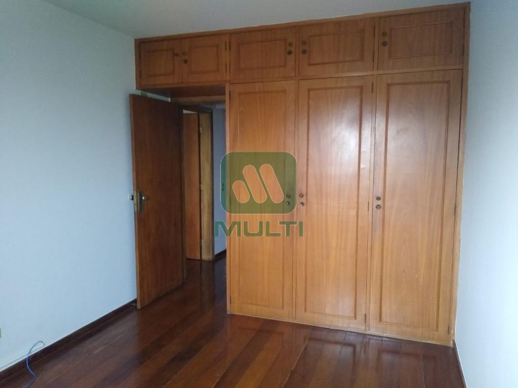 Apartamento à venda com 4 quartos, 230m² - Foto 21