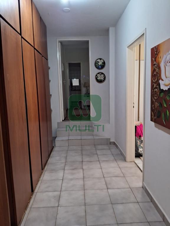 Casa à venda com 3 quartos, 200m² - Foto 12