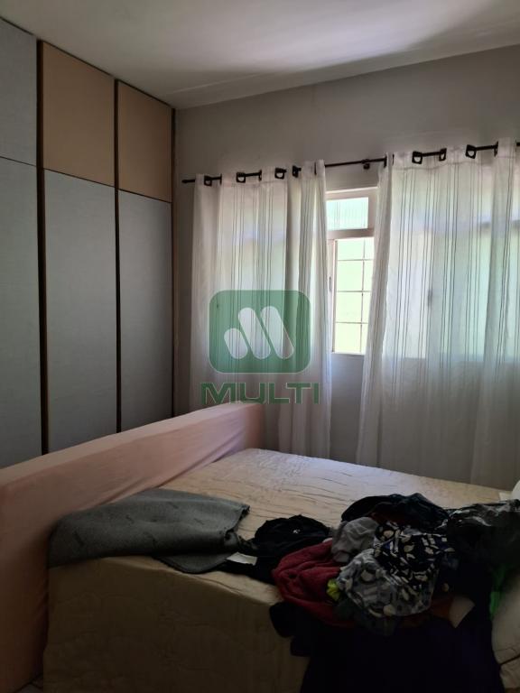 Casa à venda com 3 quartos, 200m² - Foto 16