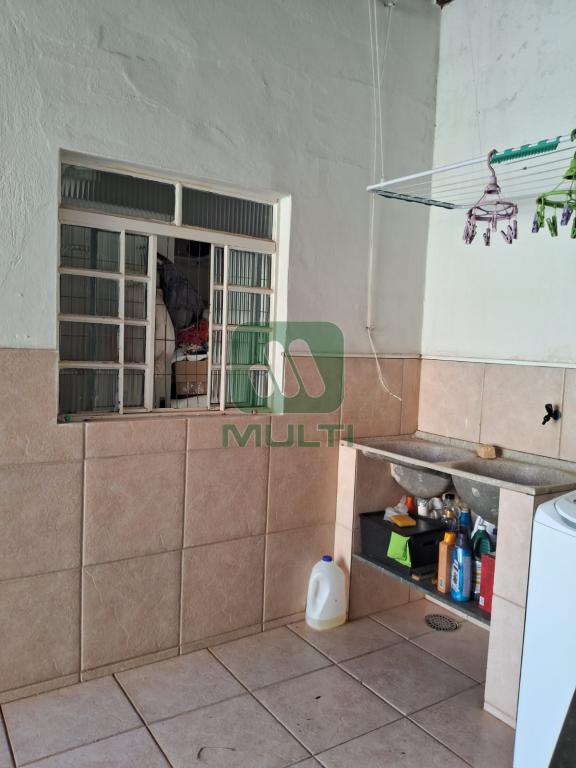 Casa à venda com 3 quartos, 200m² - Foto 30