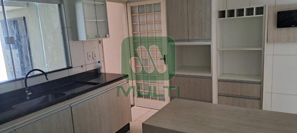 Casa à venda com 3 quartos, 160m² - Foto 6