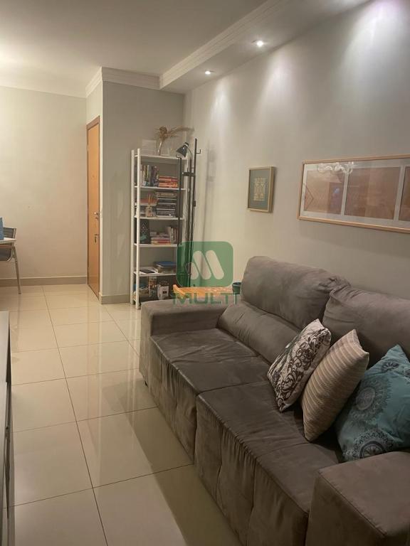 Apartamento à venda com 3 quartos, 85m² - Foto 3