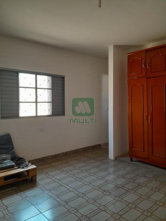 Casa à venda com 3 quartos, 180m² - Foto 10