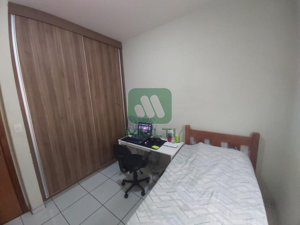 Casa à venda com 3 quartos, 130m² - Foto 4