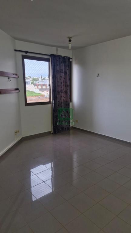 Apartamento à venda com 2 quartos, 60m² - Foto 2