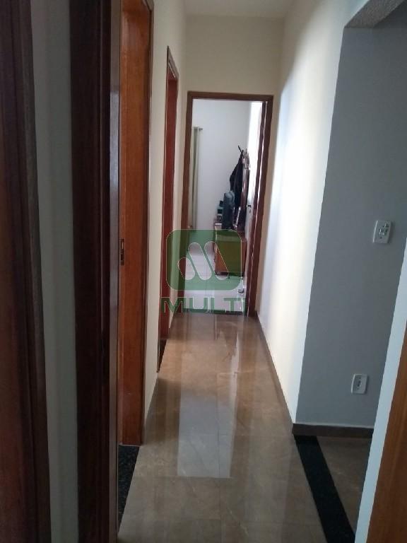 Casa à venda com 3 quartos, 160m² - Foto 8