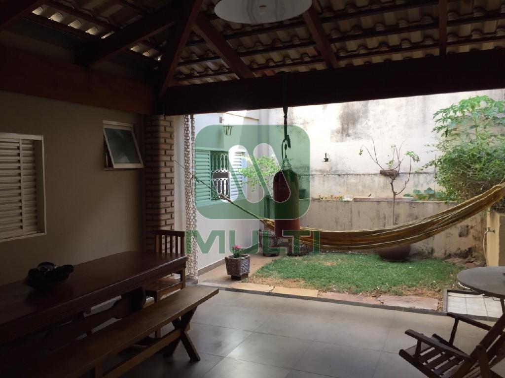 Casa à venda com 6 quartos, 400m² - Foto 13