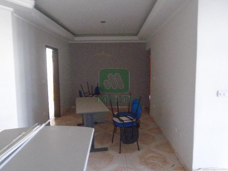 Apartamento à venda com 3 quartos, 125m² - Foto 1