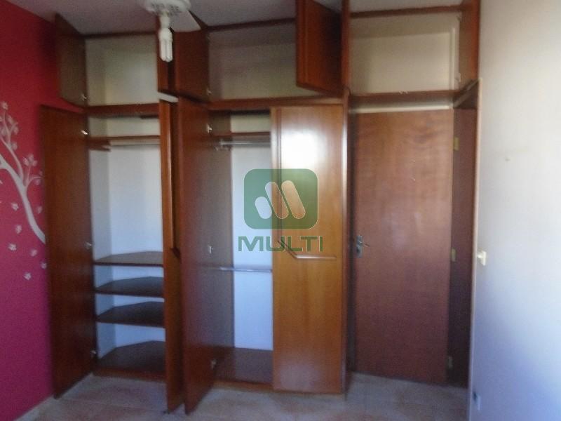 Apartamento à venda com 3 quartos, 125m² - Foto 3