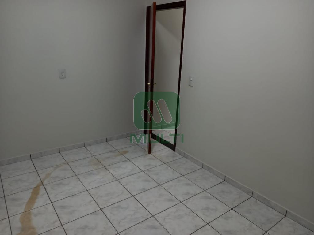 Casa à venda com 3 quartos, 180m² - Foto 6