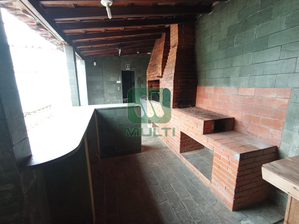 Casa à venda com 3 quartos, 180m² - Foto 6