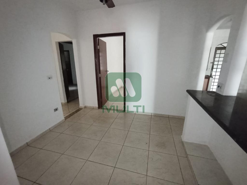 Casa à venda com 3 quartos, 180m² - Foto 11