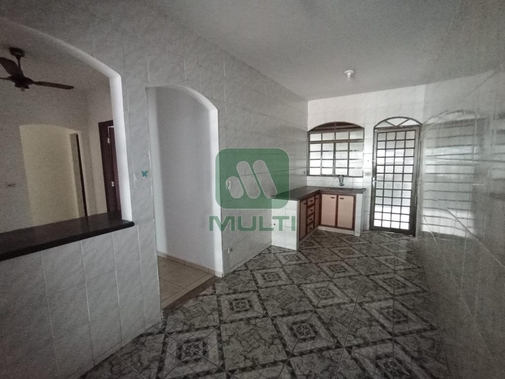 Casa à venda com 3 quartos, 180m² - Foto 13